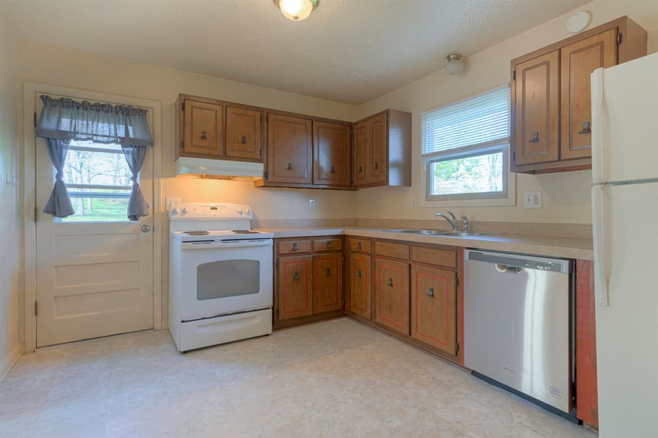 55 Crestview Street, photo 18 of 34