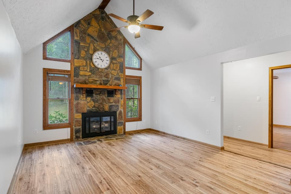 1155 Hans Meadow Road, photo 4 of 34