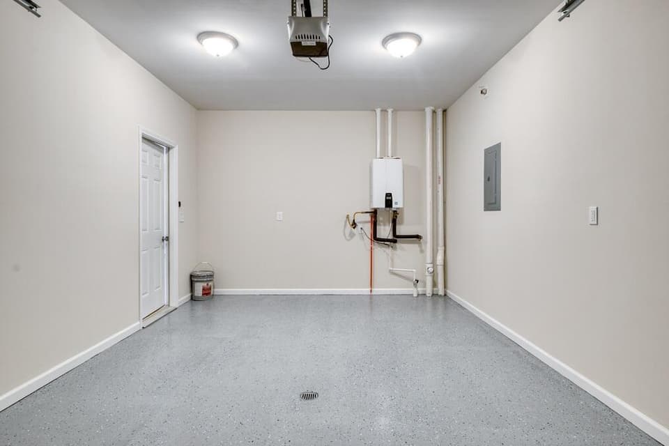 223 Louise Ln, photo 20 of 35
