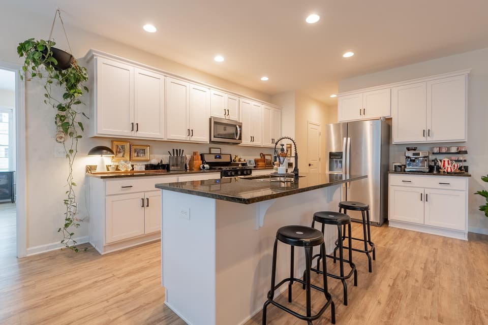 1350 Flint Drive, photo 21 of 40