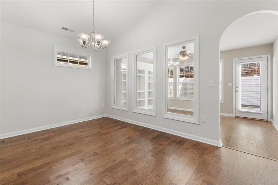 2045 Giles Drive SE, photo 35 of 40