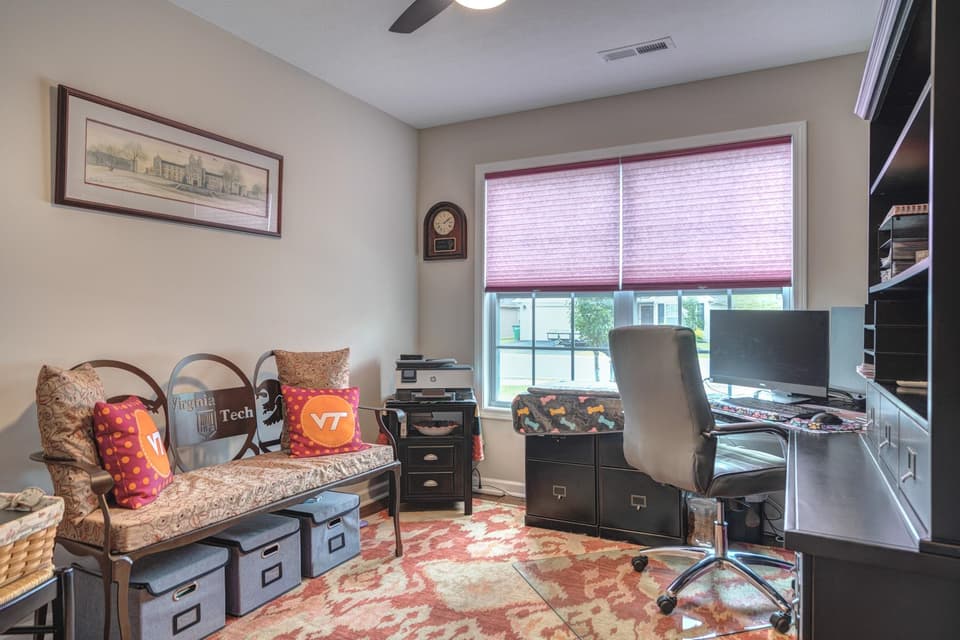 2160 Glade Drive SE, photo 3 of 40