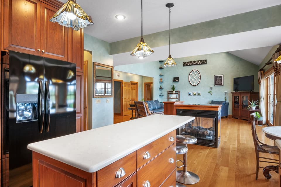 2360 Lake Vista Drive, photo 14 of 40
