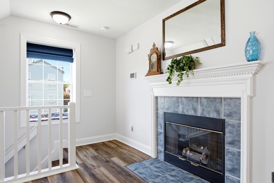 475 Silver Leaf Drive, photo 6 of 34