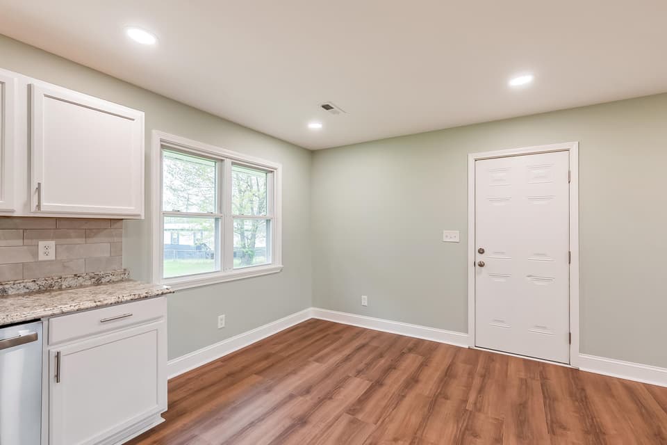 125 Boxwood Drive, photo 13 of 28