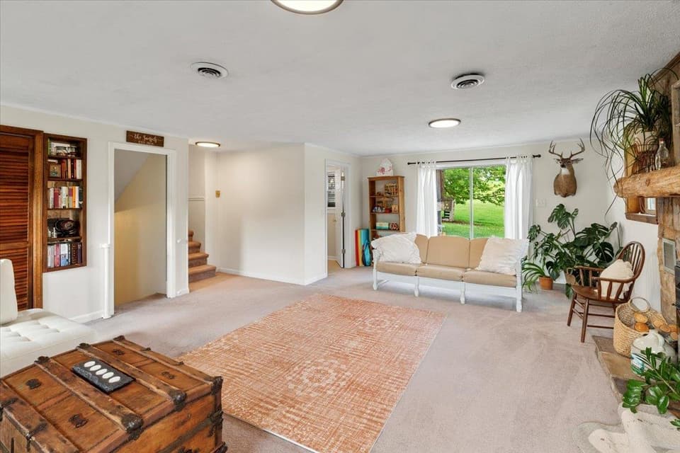 80 Henley Drive, photo 36 of 40