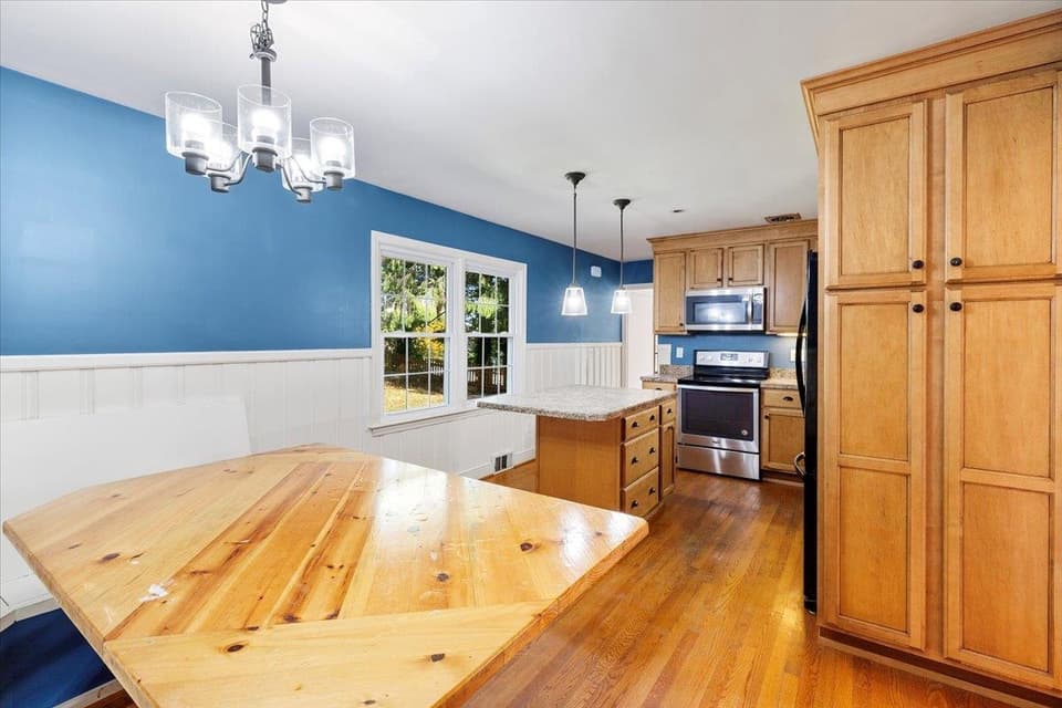 307 3rd Street, photo 9 of 40