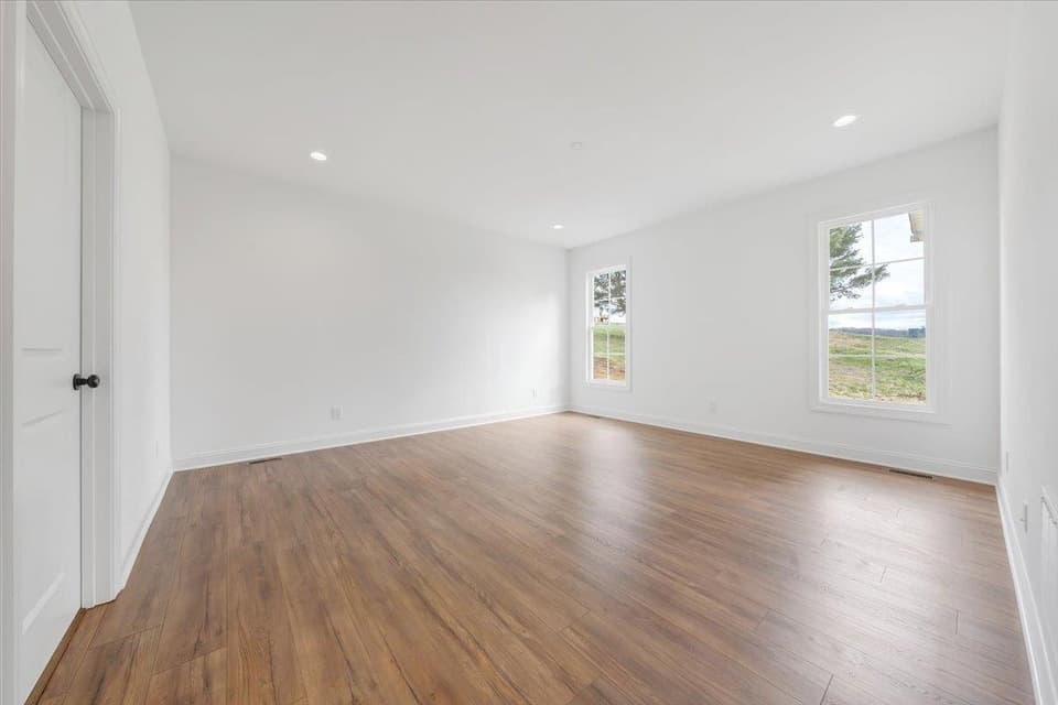 1027 Round Meadow Drive, photo 22 of 40