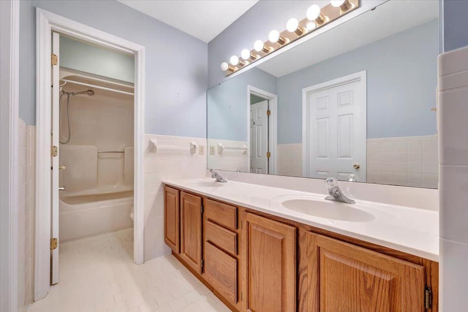 765 W Main Street, photo 26 of 40