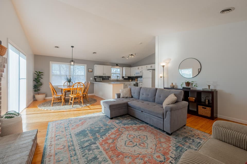 9 Montague Street, photo 9 of 40