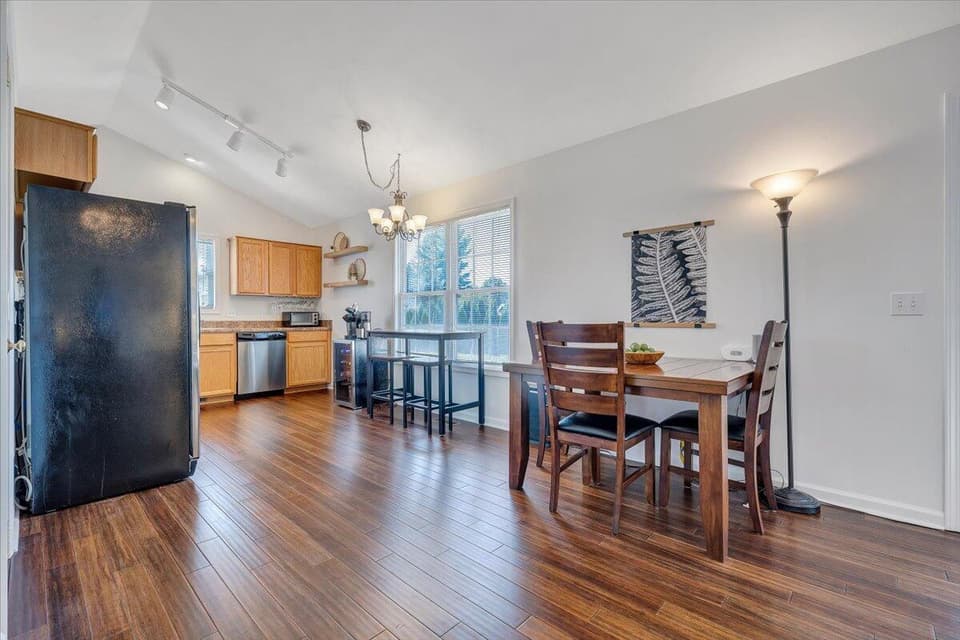 440 Chelsea Loop, photo 7 of 37