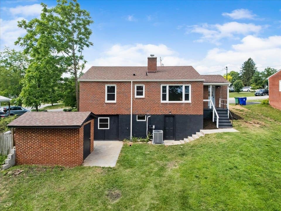 103 Longview Drive SW, photo 31 of 40