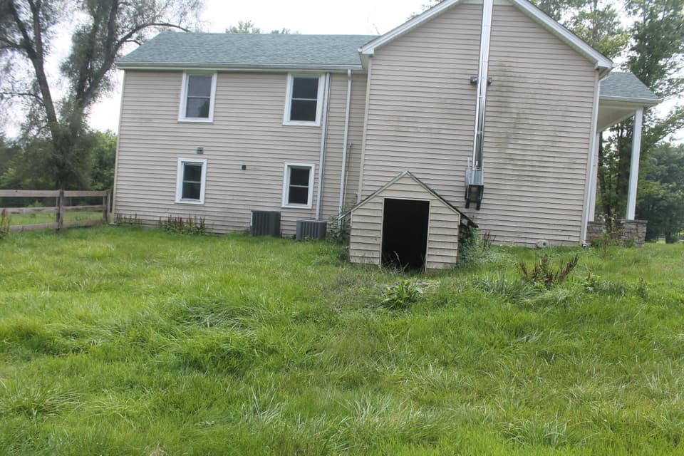 2768 Ellett Rd, photo 4 of 40