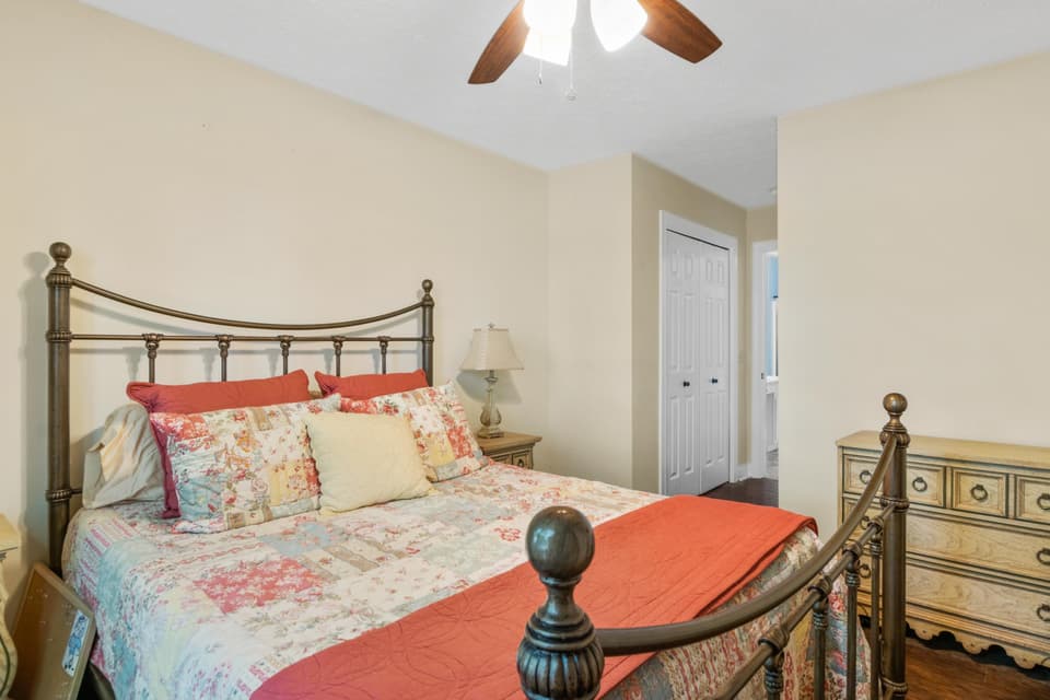 1425 Providence Boulevard, photo 13 of 40