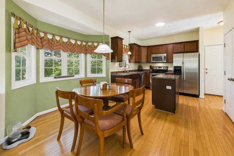 1130 Crosscreek Drive, photo 20 of 40