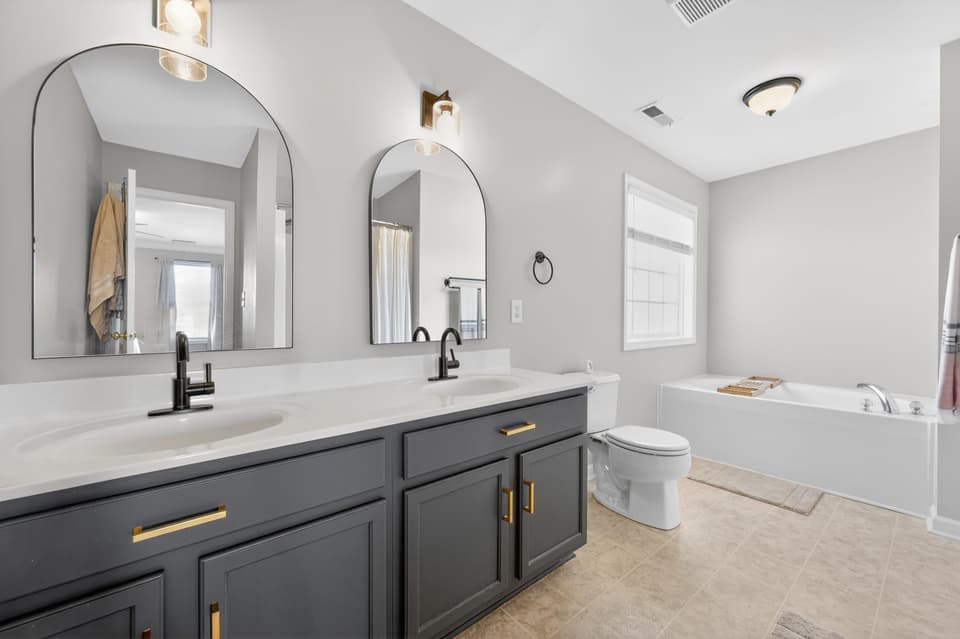 475 Majestic Drive, photo 35 of 40