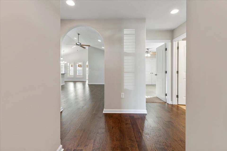 2045 Giles Drive SE, photo 5 of 40