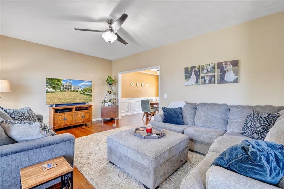 260 Citrine Court NW, photo 8 of 40