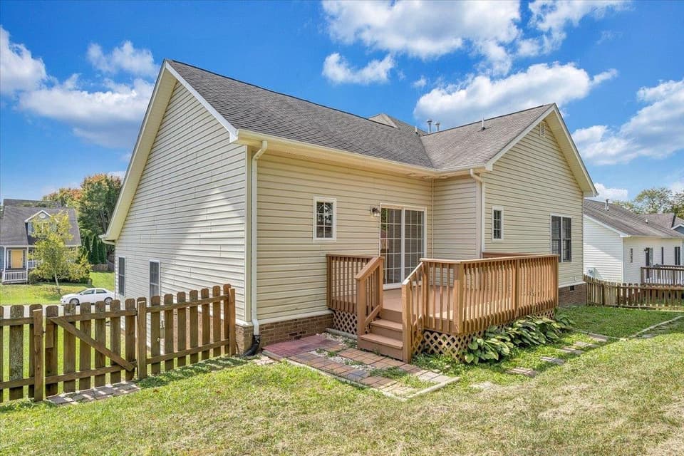 230 Meadow Drive, photo 36 of 40