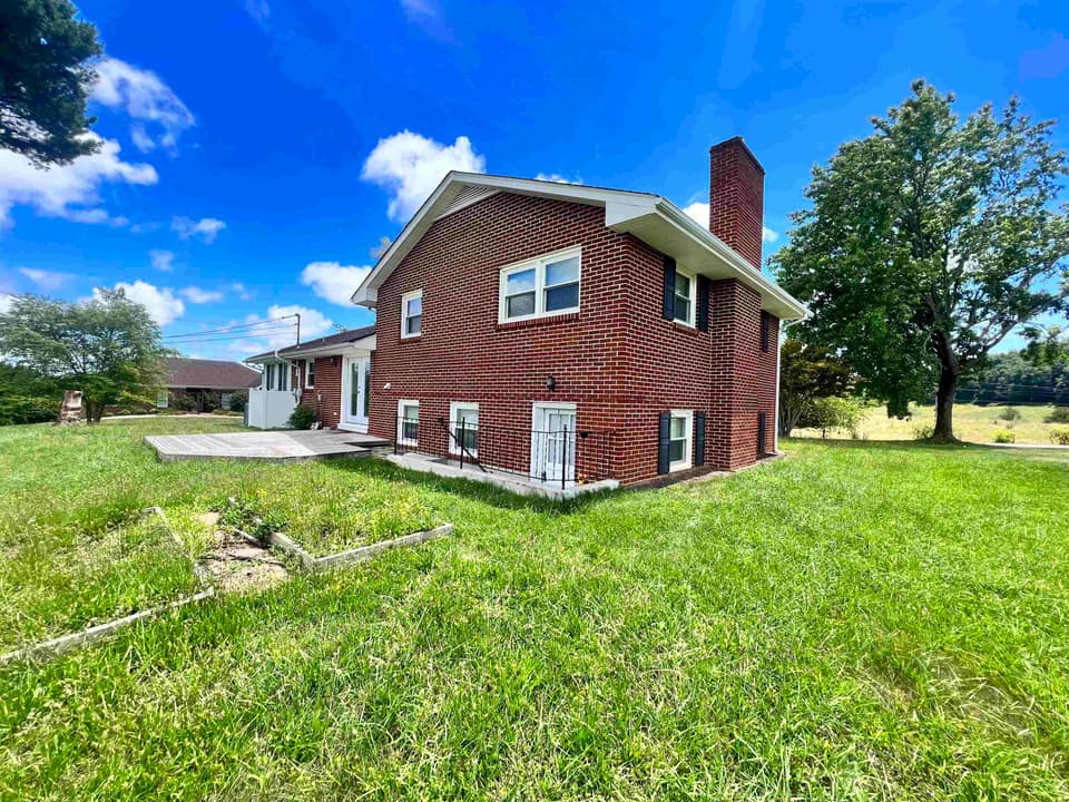 290 Gum Drive, photo 5 of 26