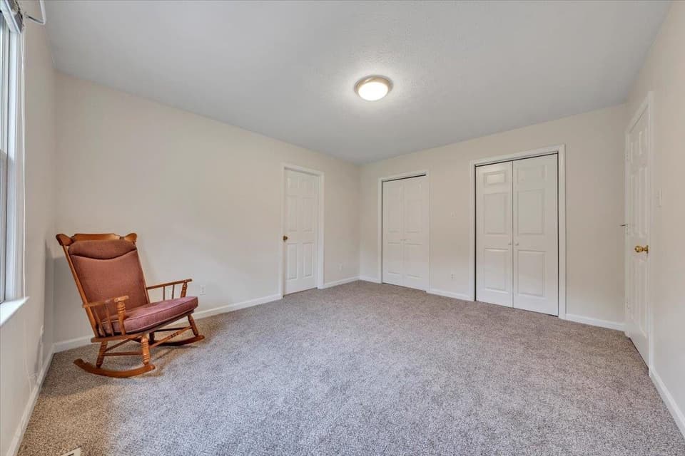 430 Virginian Drive, photo 20 of 36