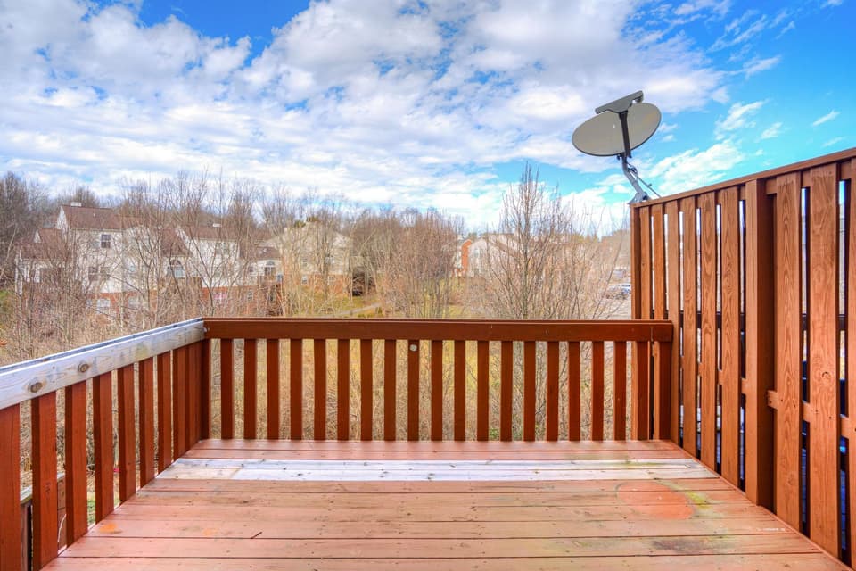 825 Oaktree Boulevard, photo 17 of 32
