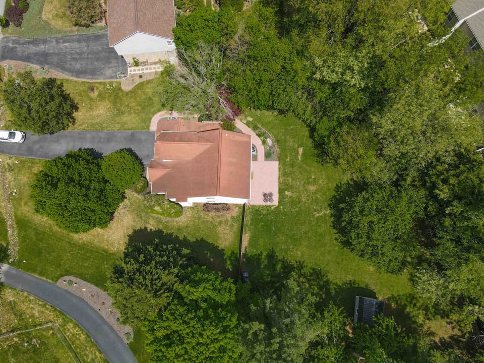 1525 Sleepy Hollow Road, photo 4 of 40