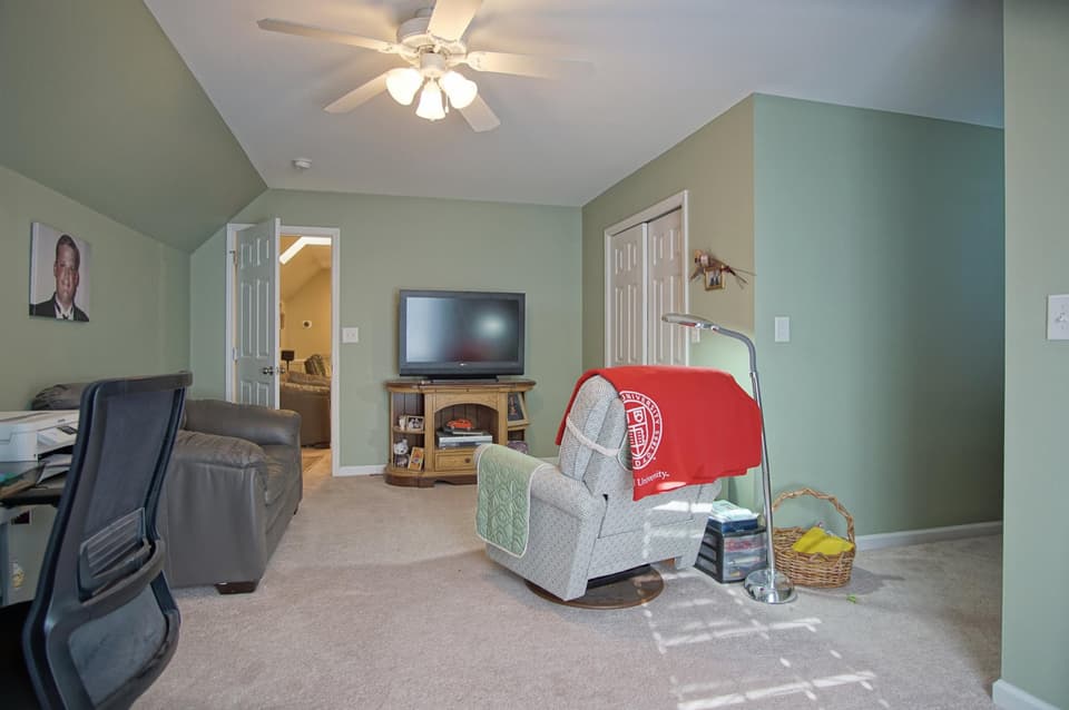 1410 Kensington Way, photo 35 of 40