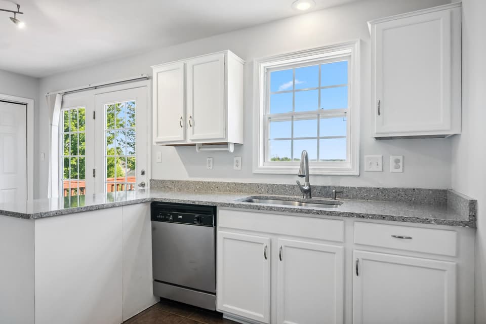 145 Wistaria Drive, photo 17 of 40