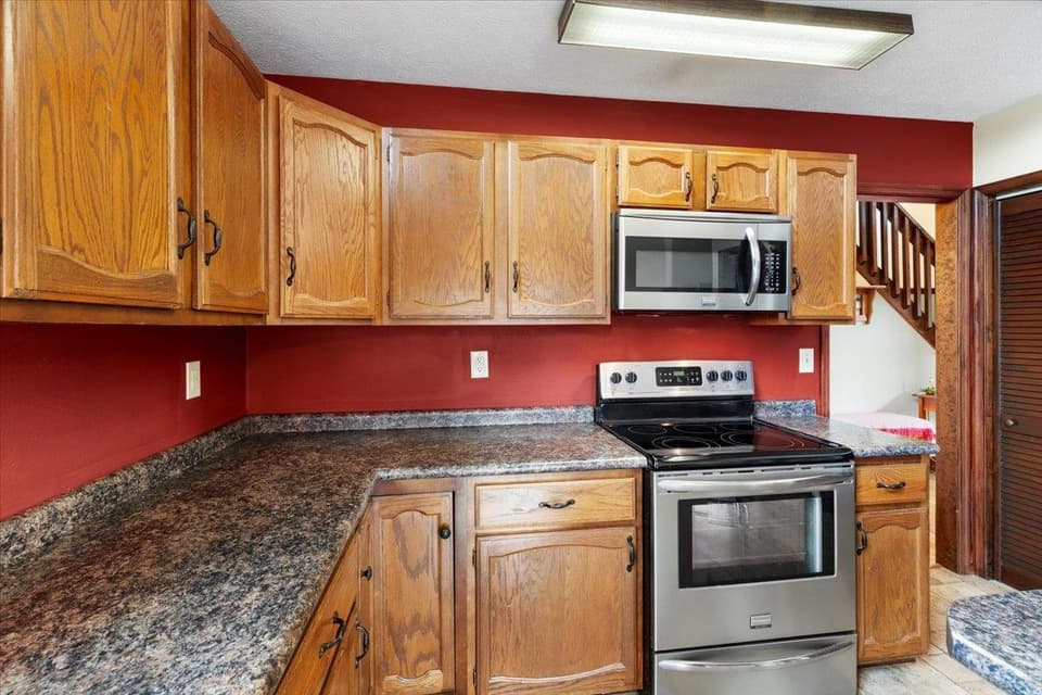 285 Briarwood Drive SW, photo 20 of 40