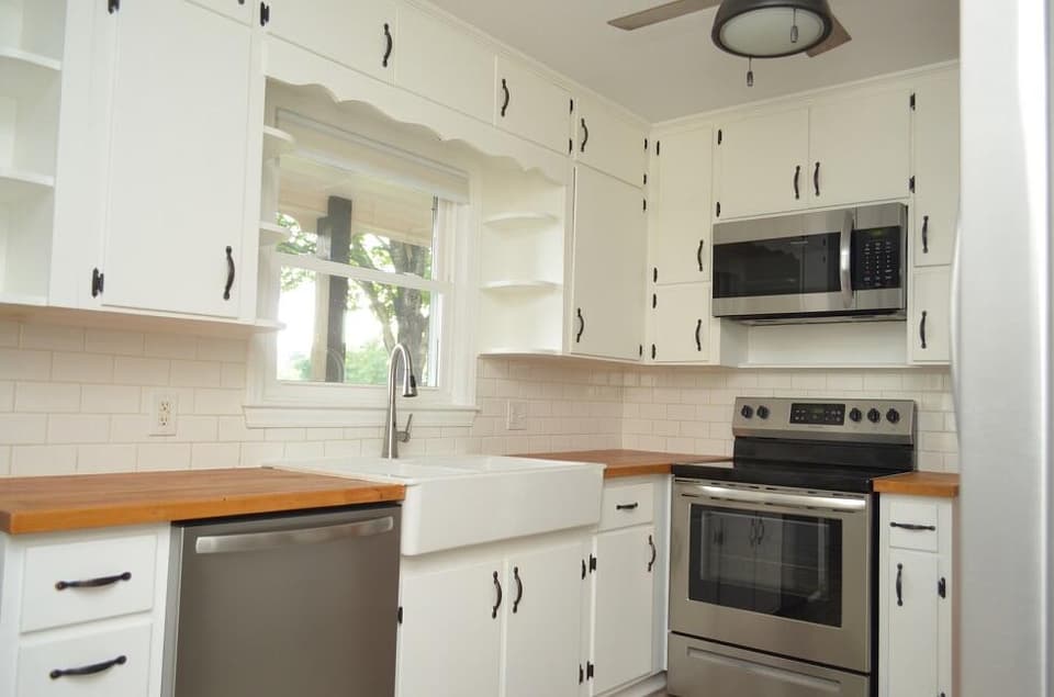 75 Almetta Avenue, photo 16 of 38