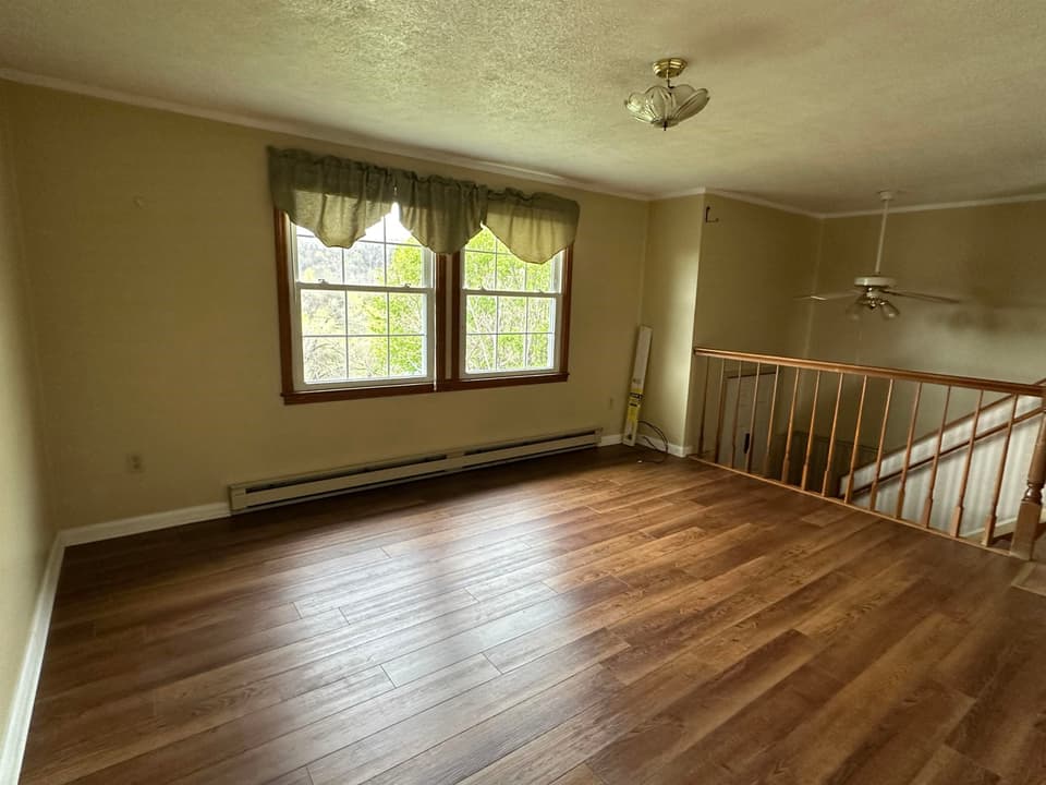 325 Mulberry Drive, photo 12 of 34