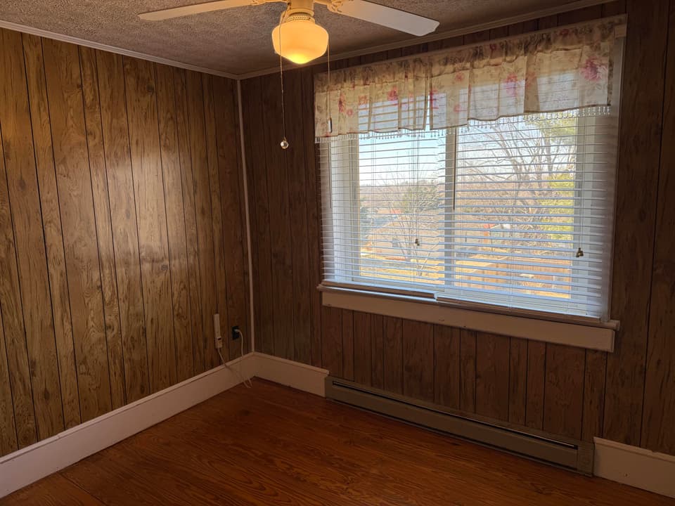 612 E Main St 1, photo 26 of 37