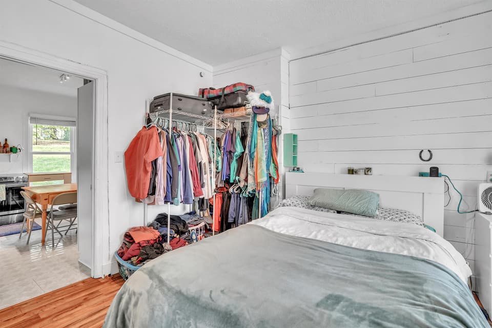 513 Craig Street, photo 18 of 32