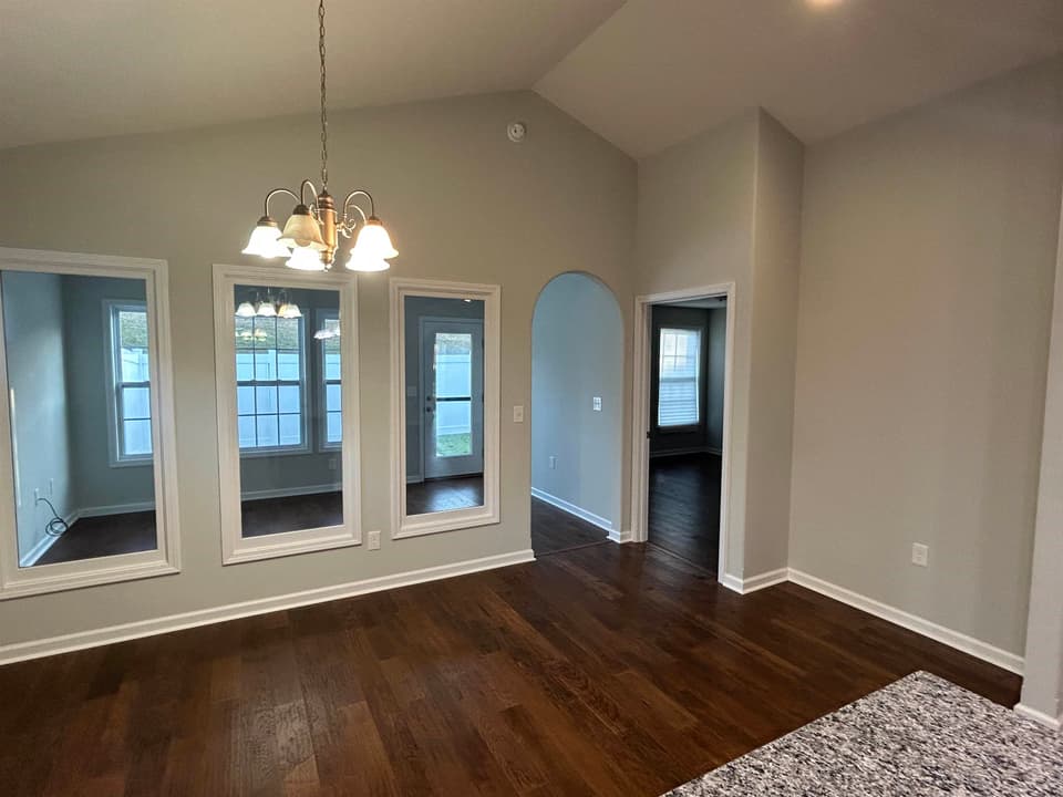 2225 Giles Drive, photo 6 of 23