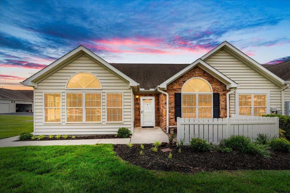 225 Patriot Way Unit 62, Christiansburg, VA
