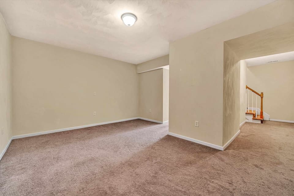 135 Wistaria Drive, photo 25 of 40