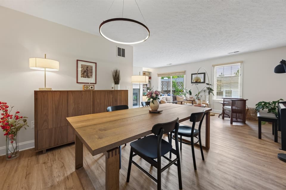 230 Silver Leaf Drive, photo 16 of 40