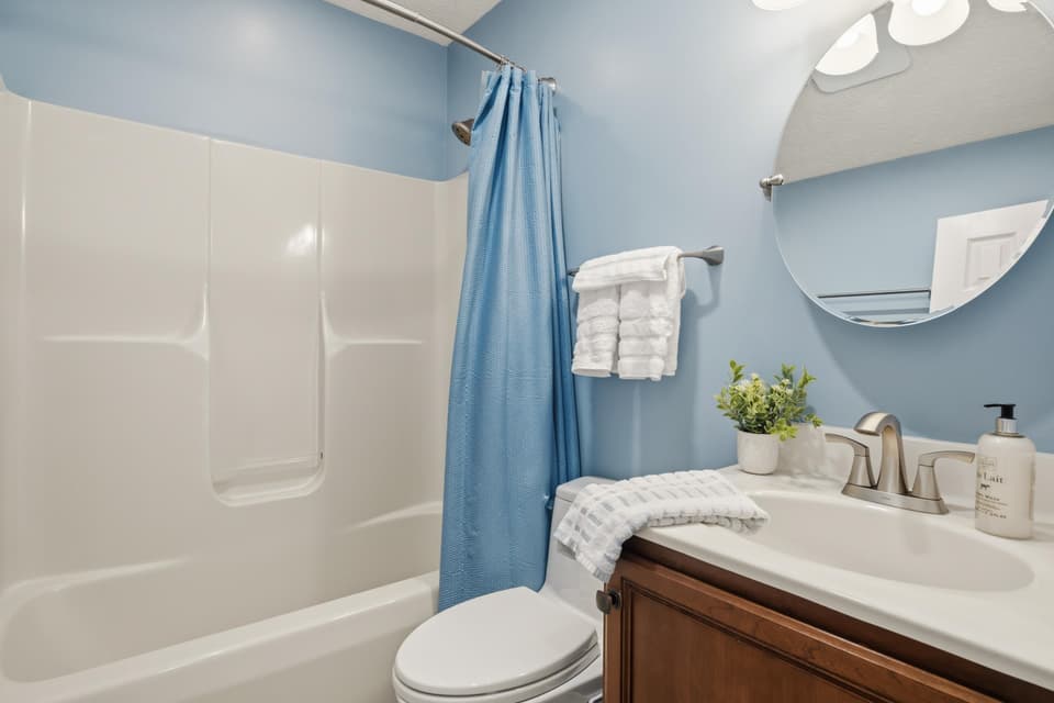 1662 York Drive, photo 17 of 40
