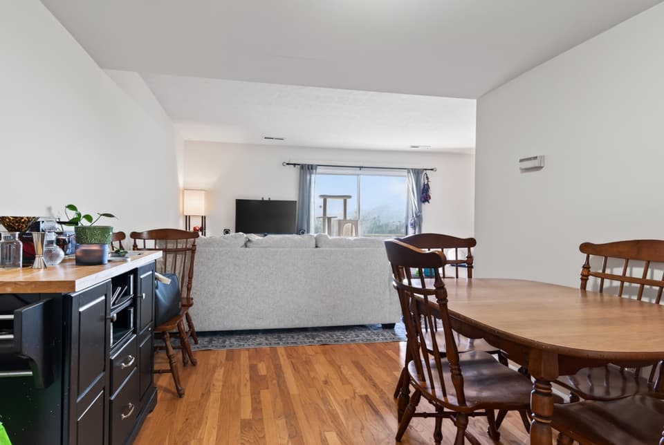 630 Cambria Street NW, photo 9 of 28