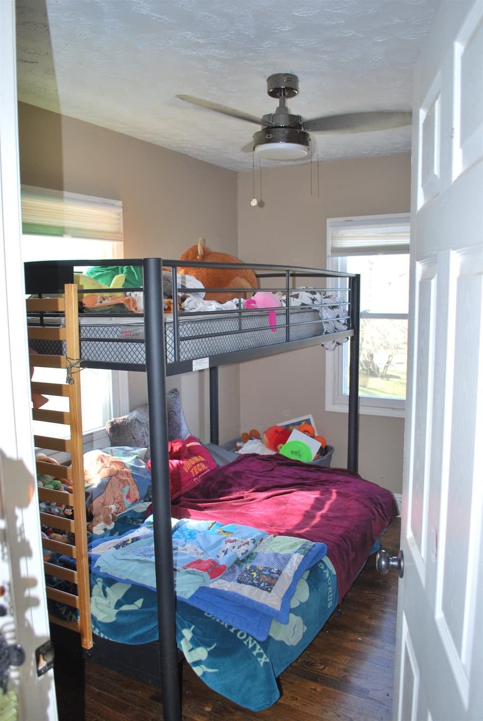 435 Stuart Street, photo 9 of 14