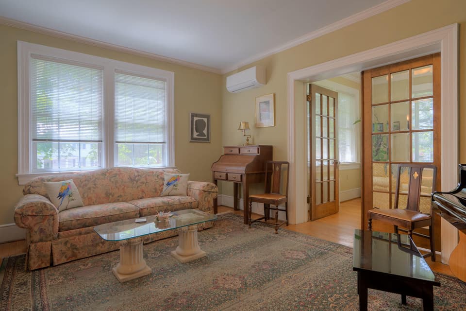 110 E Main Street, photo 12 of 37