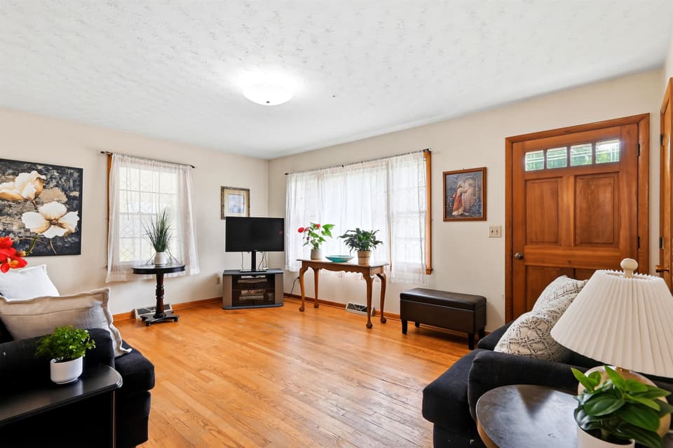 2614 Childress Road, photo 6 of 31