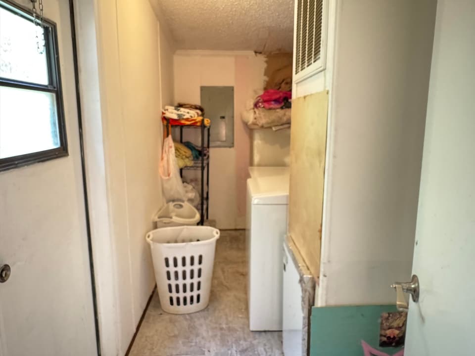 1007 Pollard Rd, photo 13 of 28