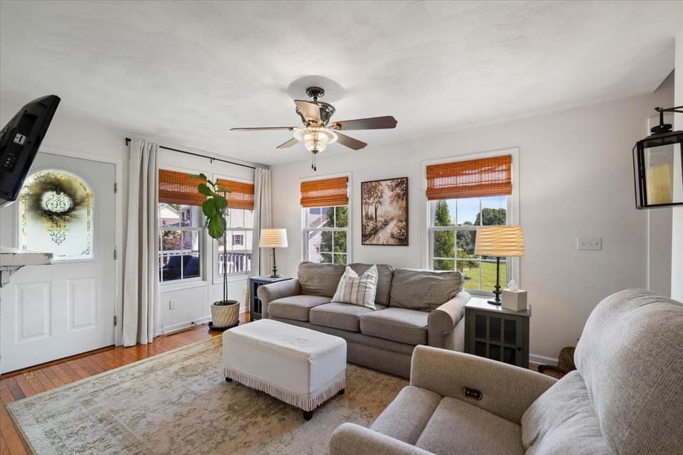 75 Copper Beach Court, photo 7 of 40