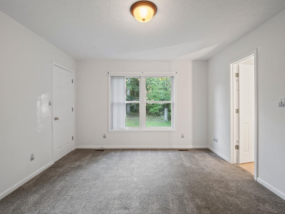 60 Wood Ridge Drive, photo 16 of 40