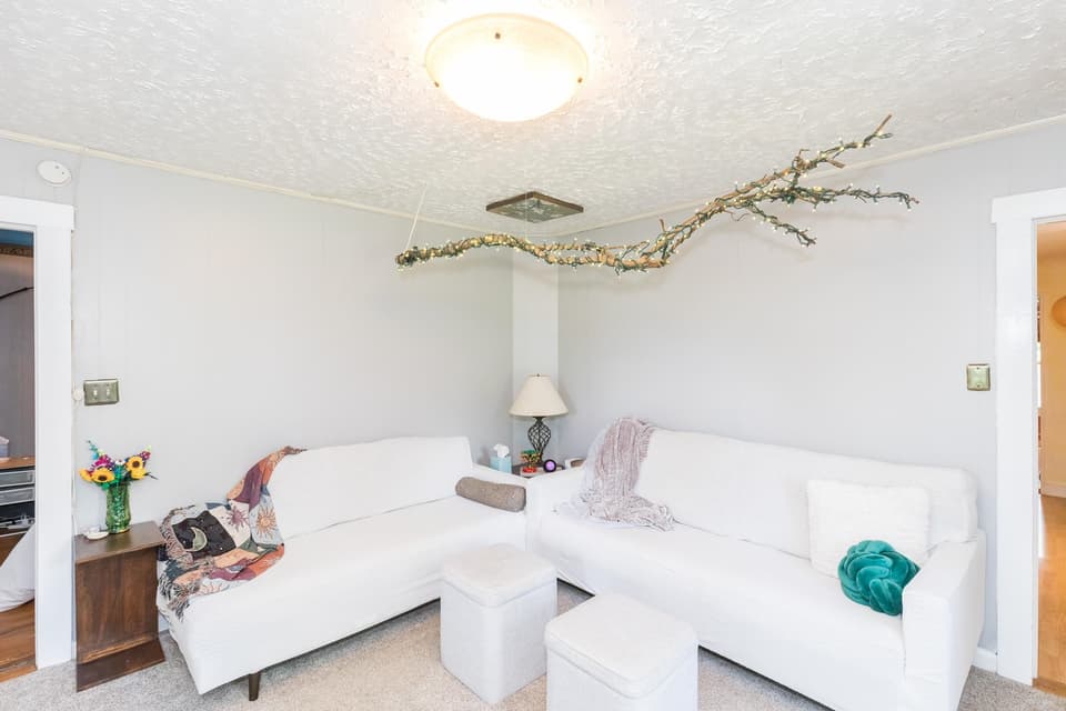 1055 Murray Street, photo 11 of 40