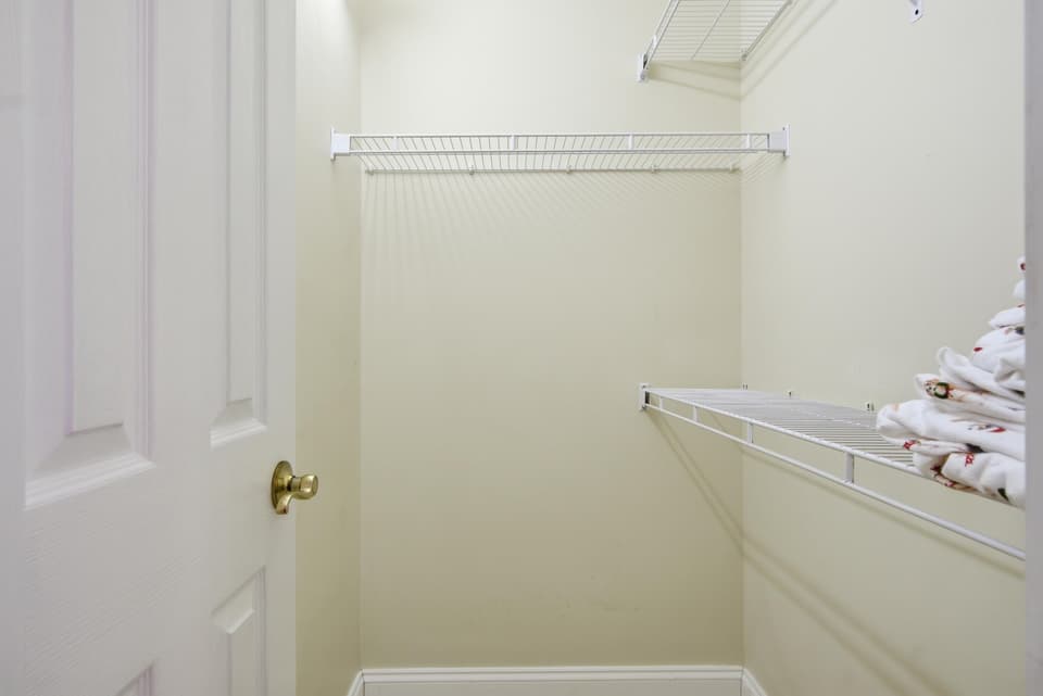 450 Silver Leaf Drive, photo 21 of 27