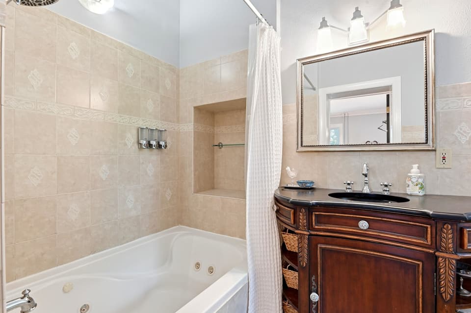 1800 Depot Street NE, photo 34 of 40