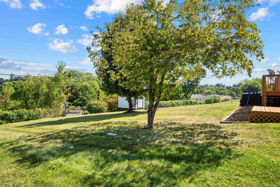 106 Roseland Drive, photo 35 of 39